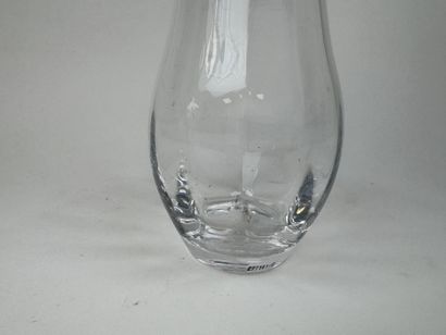 SAINT LOUIS.
Vase de forme balustre en cristal...
