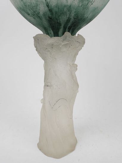 Georges STAHL (né en 1951).
Coupe en pâte...