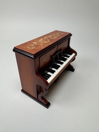 JOBIN MUSIC, Switzerland.
Music box in the...