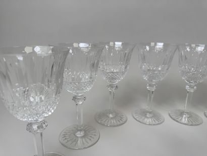 SAINT LOUIS.
Modèle TOMMY.
Série de 11 verres...