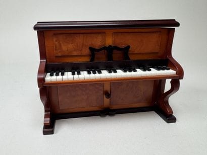 JOBIN MUSIC, Switzerland.
Music box in the...