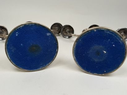 Paire de flambeaux en argent étranger 800/1000,...