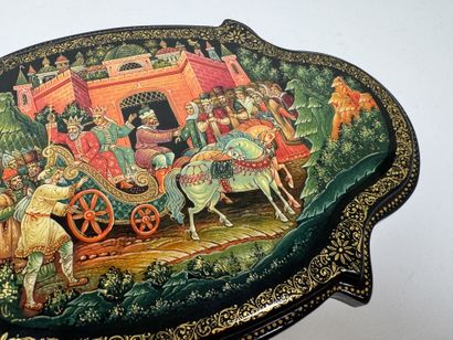 RUSSIA, Palekh School style.
Lacquered box...