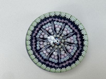 PERTHSHIRE PAPERWEIGHTS LTD (Écosse).
Boule...