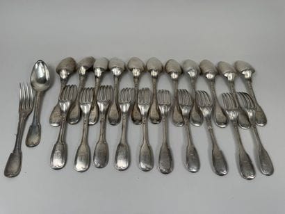 Set of 12 table spoons and 11 forks in 950/1000...