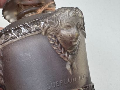 René LALIQUE (1860-1945) pour GUERLAIN.
