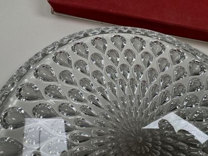 BACCARAT.
Modèle goutte d'eau.
Dessous de...