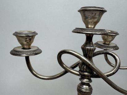 Paire de flambeaux en argent étranger 800/1000,...