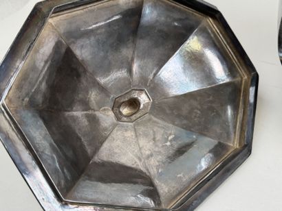 Grande soupière couverte en argent 950/1000,...