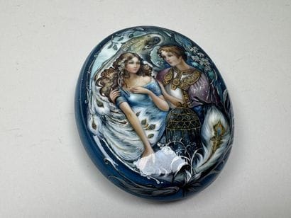 RUSSIA, Palekh School style.
Oval, domed...