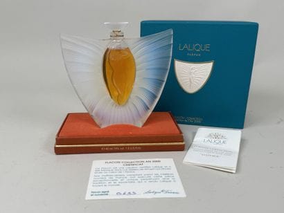 LALIQUE, France.
Flacon de parfum modèle...