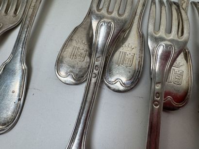 Set of 12 table spoons and 11 forks in 950/1000...