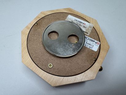 DOBIN REUGE, Switzerland.
Octagonal musical...