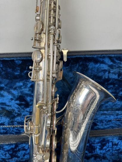 SELMER & Cie, 4 Place DANCOURT à Paris.
Saxophone...