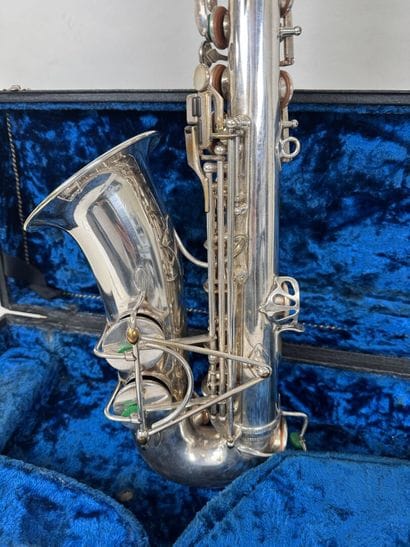 SELMER & Cie, 4 Place DANCOURT à Paris.
Saxophone...