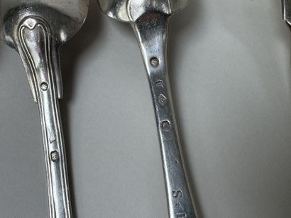 4 fourchettes et 3 cuillères en argent 950/1000,...
