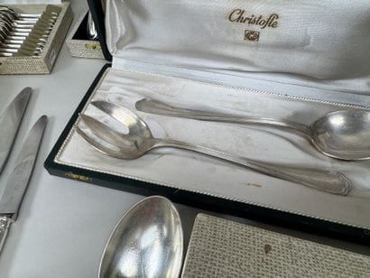CHRISTOFLE.
Modèle SPATOURS.
Importante partie...