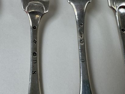 4 fourchettes et 3 cuillères en argent 950/1000,...