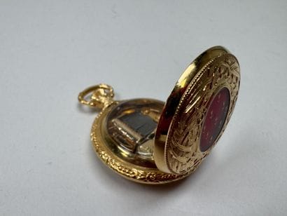 REUGE, SWITZERLAND.
Gold-plated metal music-box...