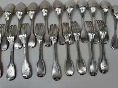 11 cuillères de table et 9 fourchettes de...