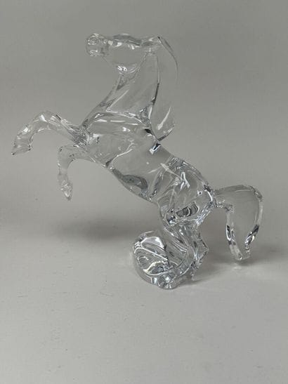 BACCARAT.
Création ALLISON HAWKES.
