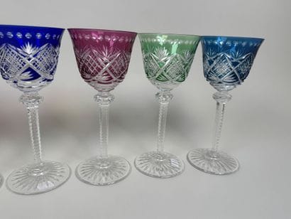 SAINT-LOUIS.
Suite de six verre en cristal...