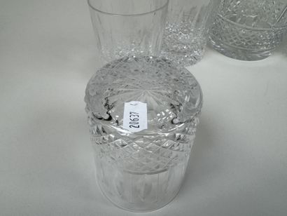 SAINT-LOUIS.
Modèle TOMMY.
Suite de six verres...