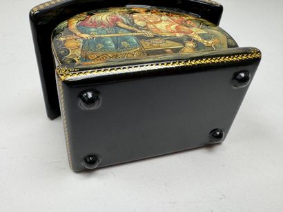 RUSSIA, Palekh School style.
Lacquered box...