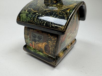RUSSIA, Palekh School style.
Lacquered box...