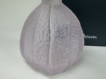 DAUM France. 
Flacon de parfum modèle 