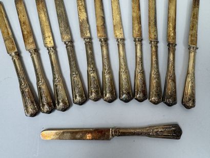 Set of 12 fruit or dessert knives in silver-plated...