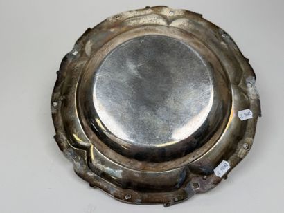 Plat en argent 950/1000, poinçon Minerve,...
