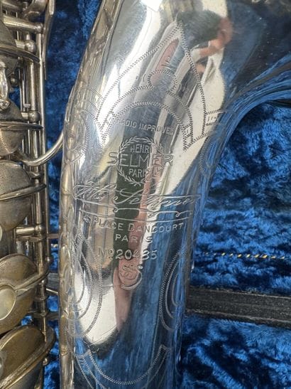 SELMER & Cie, 4 Place DANCOURT à Paris.
Saxophone...