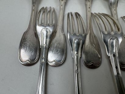11 cuillères de table et 9 fourchettes de...