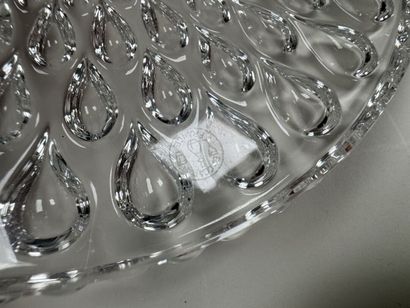 BACCARAT.
Modèle goutte d'eau.
Dessous de...