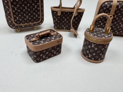 A collection of 5 miniatures inspired by...
