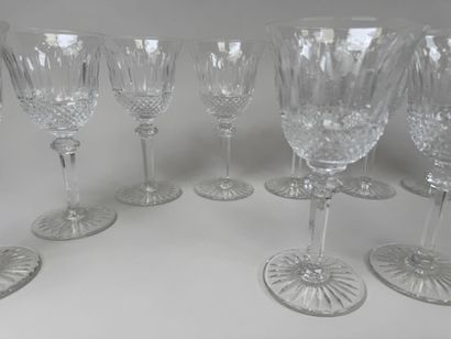 SAINT LOUIS.
Modèle TOMMY.
Série de 11 verres...