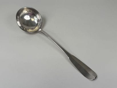 Louche en argent 950/1000, poinçon Au Vieillard,...