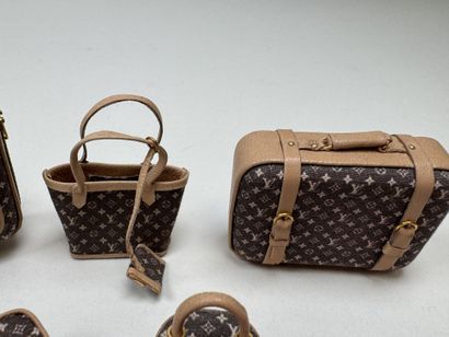 A collection of 5 miniatures inspired by...