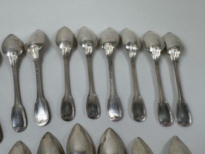 16 petites cuillères en argent 950/1000,...