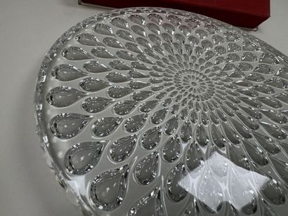 BACCARAT.
Modèle goutte d'eau.
Dessous de...