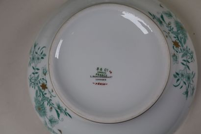 BERNARDAUD & Cie. à Limoges.
Modèle PEKIN.
Partie...