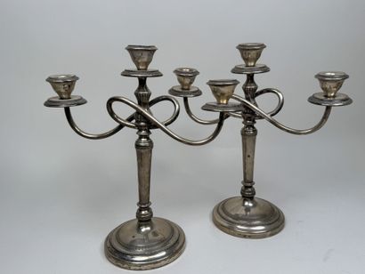 Paire de flambeaux en argent étranger 800/1000,...