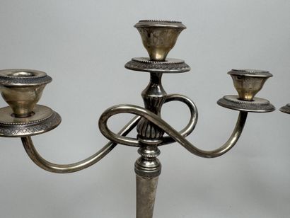 Paire de flambeaux en argent étranger 800/1000,...