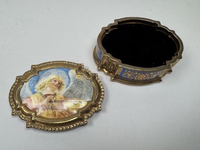 A music box that doubles as a jewelry box,...