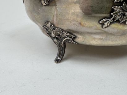 Coupe sur pied en argent 950/1000, poinçon...