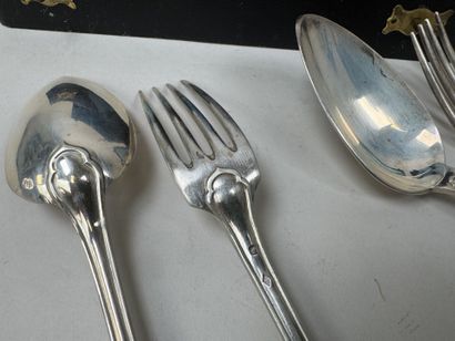 Série de 12 couverts de table en argent 950/1000,...