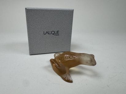 LALIQUE France.
Grenouille Sauteuse.
Petit...
