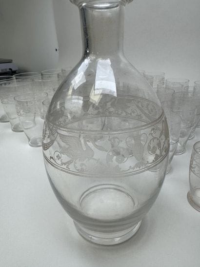 BACCARAT.
Modèle aux cygnes.
Partie de service...