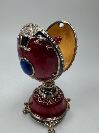 Karl FABERGE, in the style of
An egg-shaped...